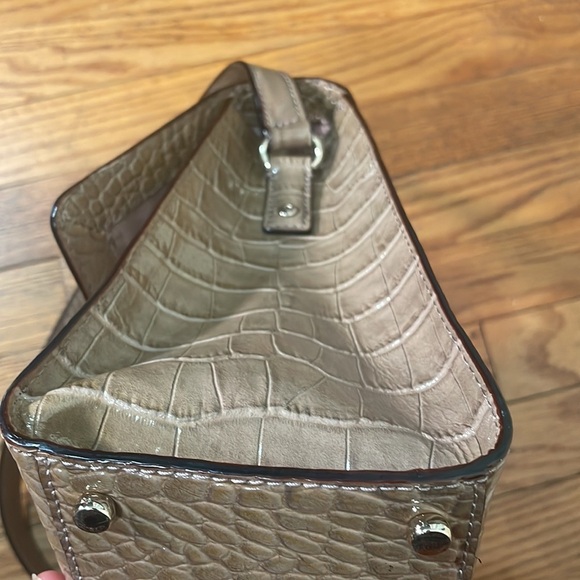 KATE SPADE Knightsbridge Doris Croc Embossed Satchel Leather Crossbody Taupe - Picture 6 of 15